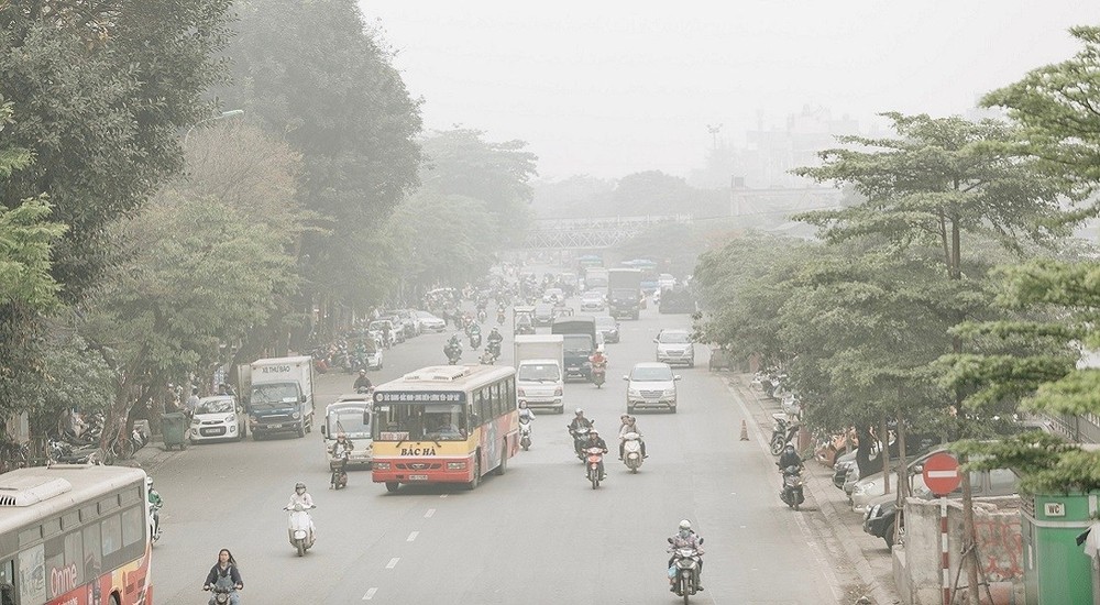 Hà Nội đang ngày càng trở nên ô nghiễm vì các phương tiện giao thông hiện đại
